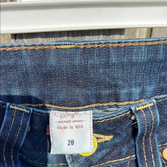 True religion size 28 button back pockets Women's Blue Jeans #100 - Picture 4 of 10